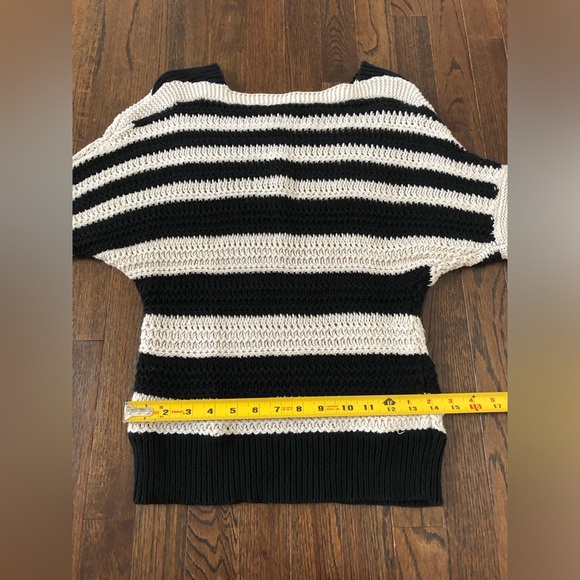 Ann Taylor LOFT Women’s S Black/Cream Open-Stitch Knit Short-Sleeve Sweater EUC! - Picture 6 of 10